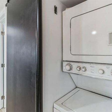 Modern City Ranch 3 Bdrm Family Home Access By Dirt Road Palmdale Εξωτερικό φωτογραφία